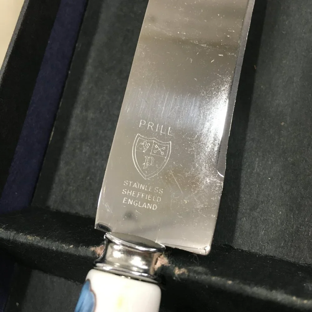 Villeroy & Boch Amapola Porcelain Stainless Steel Prill Carving Fork Knife Set